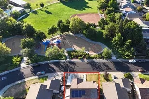 1702 Calle Campana Dr, Roseville, CA 95747 - Photo 32