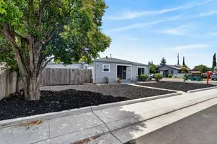 2080 Middlefield Ave, Stockton, CA 95204 - Photo 2