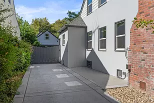 1570 11th Ave, Sacramento, CA 95818 - Photo 4