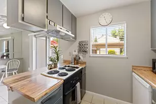 9101 Newhall Dr, Sacramento, CA 95826 - Photo 10