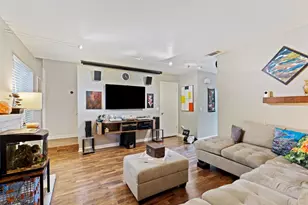 9101 Newhall Dr, Sacramento, CA 95826 - Photo 4