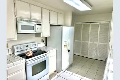 2641 Meadow Lake Drive, Stockton, CA 95207 - Photo 56
