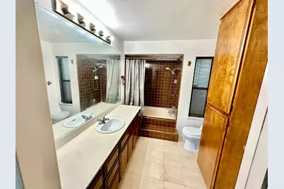 2641 Meadow Lake Drive, Stockton, CA 95207 - Photo 42