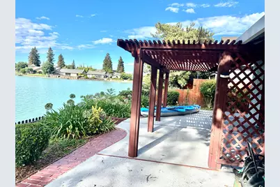 2641 Meadow Lake Drive, Stockton, CA 95207 - Photo 28