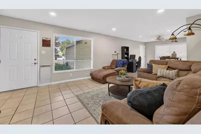 6218 Coyle Avenue, Carmichael, CA 95608 - Photo 4
