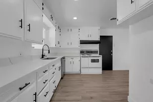 830 Windsor Dr, Lodi, CA 95240 - Photo 8