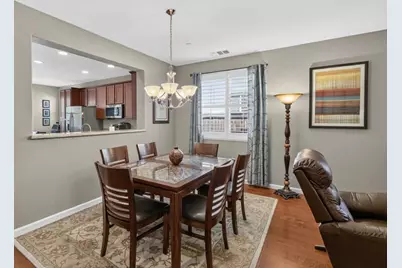 9884 Bluefin Way, Elk Grove, CA 95757 - Photo 6