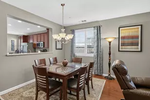 9884 Bluefin Way, Elk Grove, CA 95757 - Photo 6