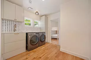 964 Vallejo Way, Sacramento, CA 95818 - Photo 42