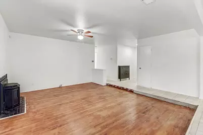 8046 Grandstaff Drive, Sacramento, CA 95823 - Photo 4