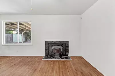 8046 Grandstaff Drive, Sacramento, CA 95823 - Photo 6