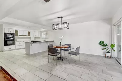 8046 Grandstaff Drive, Sacramento, CA 95823 - Photo 12