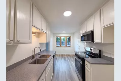 5351 Bonniemae Way, Sacramento, CA 95820 - Photo 2