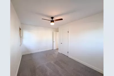 5351 Bonniemae Way, Sacramento, CA 95820 - Photo 16