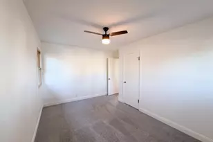 5351 Bonniemae Way, Sacramento, CA 95820 - Photo 16