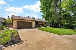 1126 Lake Home Dr, Lodi, CA 95242 - Photo 2