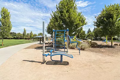 10064 Oglethorpe Way, Elk Grove, CA 95624 - Photo 52