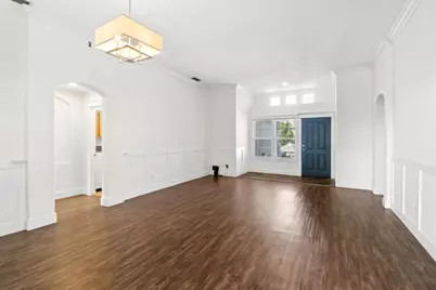 10064 Oglethorpe Way, Elk Grove, CA 95624 - Photo 4