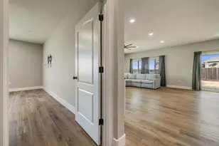 2697 Adams Ln, Manteca, CA 95337 - Photo 20