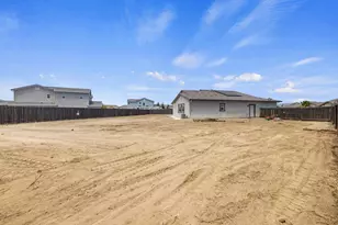 2697 Adams Ln, Manteca, CA 95337 - Photo 32