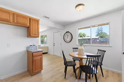 9654 Jan Marie Way, Elk Grove, CA 95624 - Photo 8