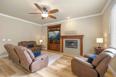 6612 Jarrett Court, Elk Grove, CA 95757 - Photo 10