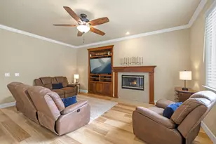 6612 Jarrett Ct, Elk Grove, CA 95757 - Photo 10