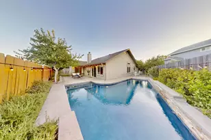 8006 Hamric Ct, Antelope, CA 95843 - Photo 2