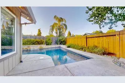 8006 Hamric Court, Antelope, CA 95843 - Photo 10