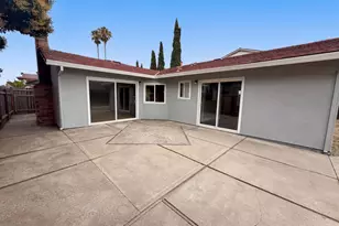 7804 McClintock Way, Sacramento, CA 95828 - Photo 6