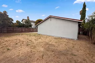7804 McClintock Way, Sacramento, CA 95828 - Photo 24