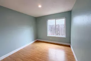 7804 McClintock Way, Sacramento, CA 95828 - Photo 16