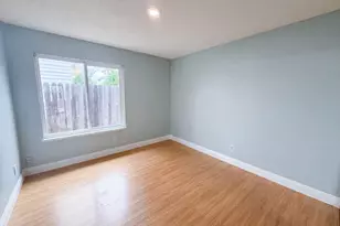 7804 McClintock Way, Sacramento, CA 95828 - Photo 14