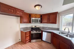 7804 McClintock Way, Sacramento, CA 95828 - Photo 8