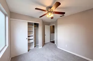 6310 Laguna Mirage Ln, Elk Grove, CA 95758 - Photo 20