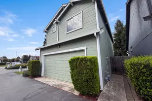 6310 Laguna Mirage Ln, Elk Grove, CA 95758 - Photo 32