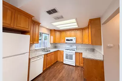 6310 Laguna Mirage Lane, Elk Grove, CA 95758 - Photo 2
