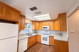 6310 Laguna Mirage Ln, Elk Grove, CA 95758 - Photo 2