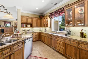 10638 Birch Ranch Dr, Sacramento, CA 95830 - Photo 36