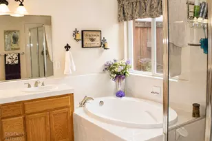 1582 Queensland Ave, Manteca, CA 95337 - Photo 8