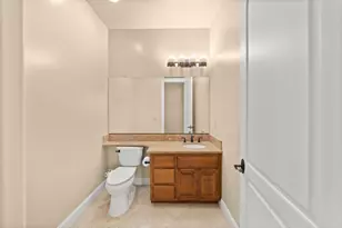 8095 Village Estates Ln, Fair Oaks, CA 95628 - Photo 18
