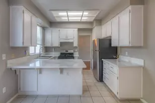 6871 Newport Cove Way, Sacramento, CA 95823 - Photo 6