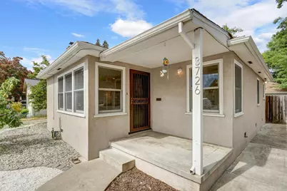 3726 58th Street, Sacramento, CA 95820 - Photo 2