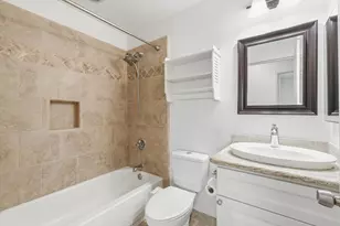 7 Windbrook Ct, Sacramento, CA 95823 - Photo 14