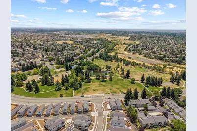 7 Windbrook Court, Sacramento, CA 95823 - Photo 34