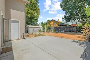 7 Windbrook Ct, Sacramento, CA 95823 - Photo 22