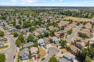 7 Windbrook Ct, Sacramento, CA 95823 - Photo 32