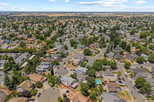 7 Windbrook Ct, Sacramento, CA 95823 - Photo 30