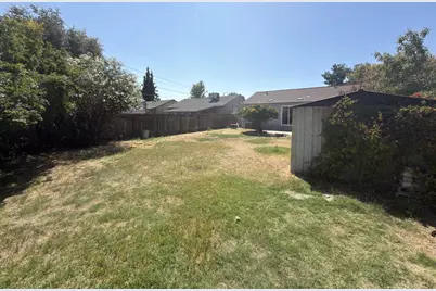3836 Lily Street, Sacramento, CA 95838 - Photo 20