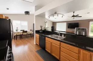 1552 Alicia Dr, Yuba City, CA 95993 - Photo 6
